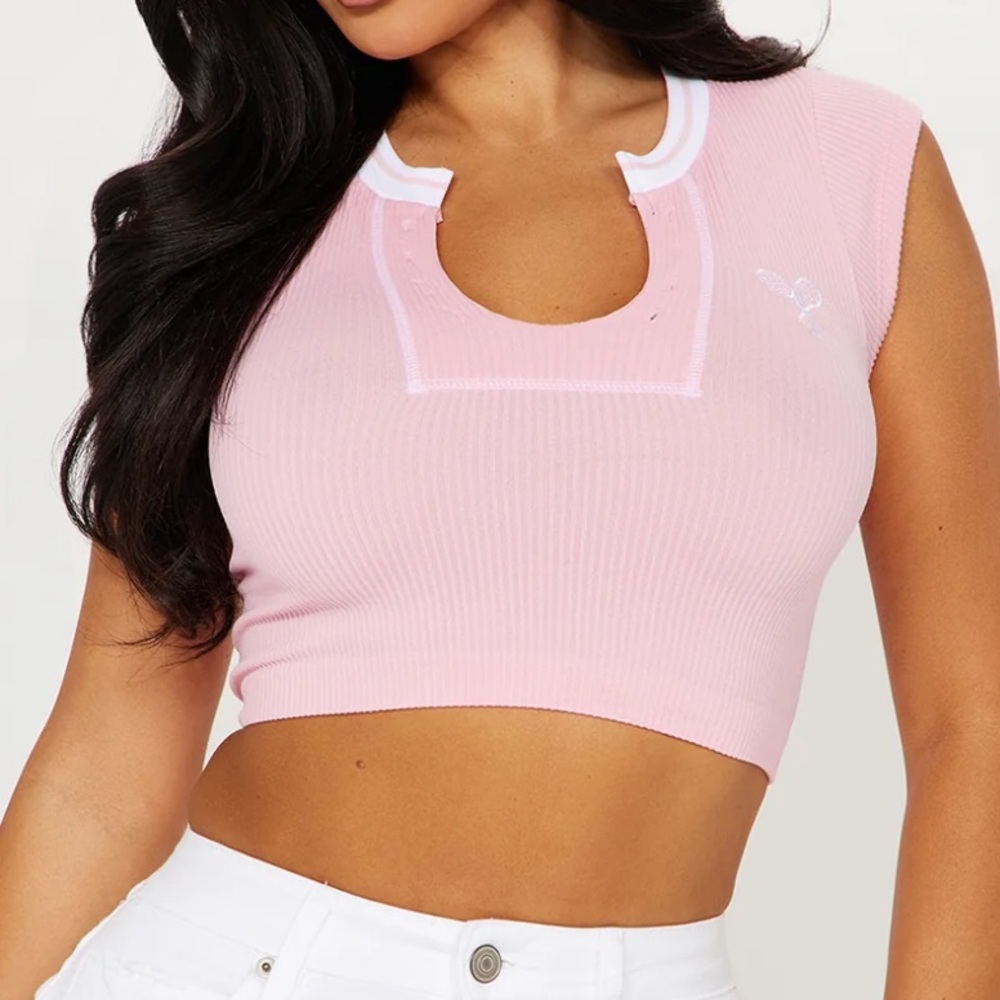 Seamless notch tee